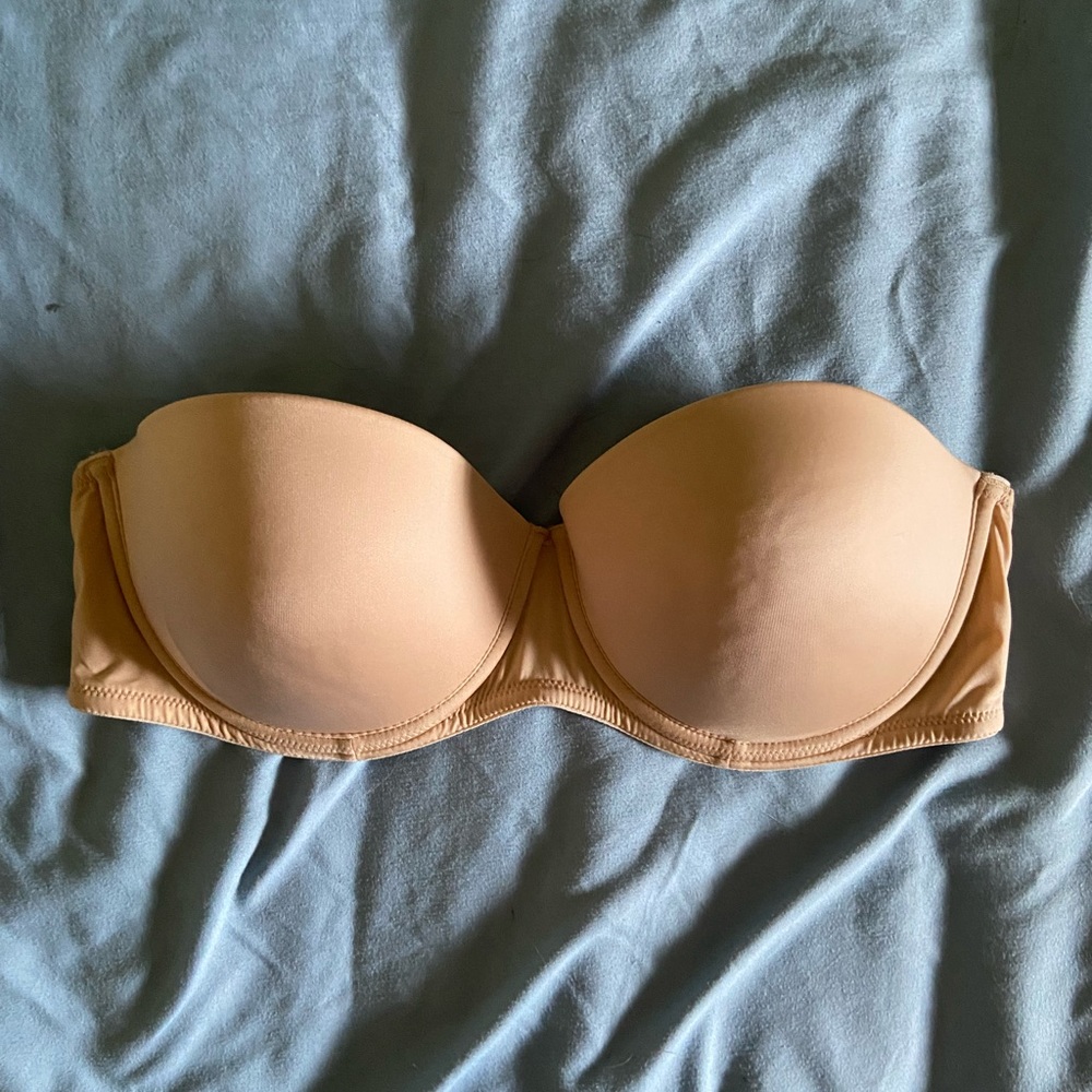 Gently Worn EUC Calvin Klein Strapless Bra